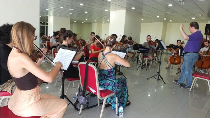 Burhaniye Adra’Fest'te Genç Yeteneklerin Sesi Sahne Alıyor