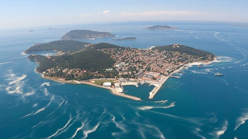 İki Boğaza Deniz Ulaşımı Sağlıyor: Marmara Adalar Ana Üssü!