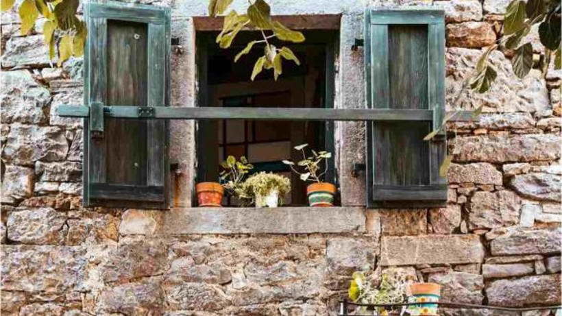 Çanakkale merkezde 46 m² kargir ev icradan satılık