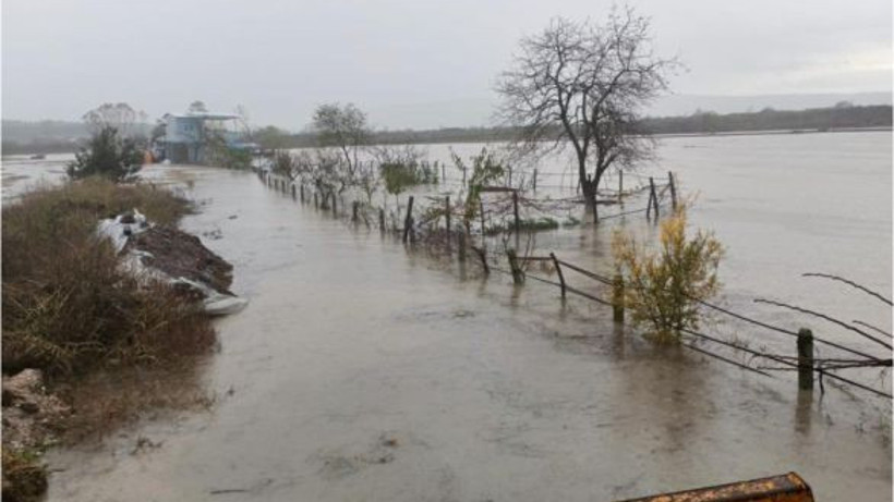 Gönen Barajı Açıldı Ova Sular Altında Kaldı