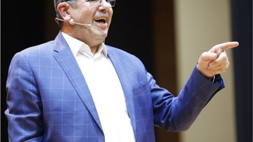 Ünlü Yazar Marmara Adalar’a Konuk Olacak