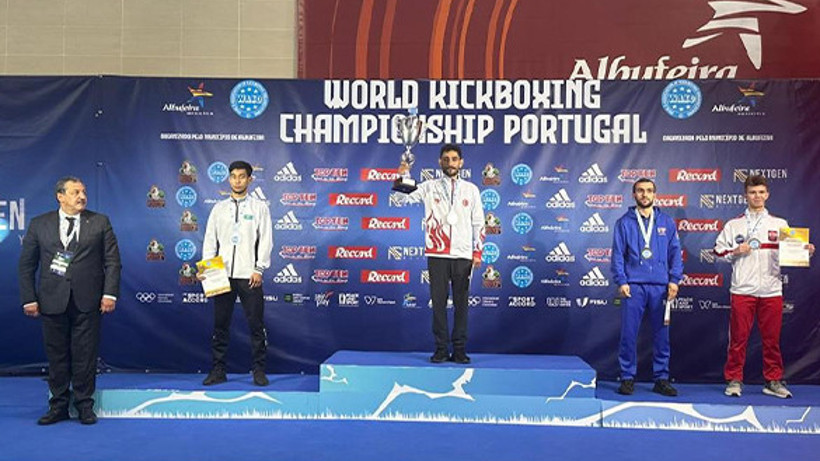 Kick Boks Dünya Şampiyonu Emre Karaca Oldu