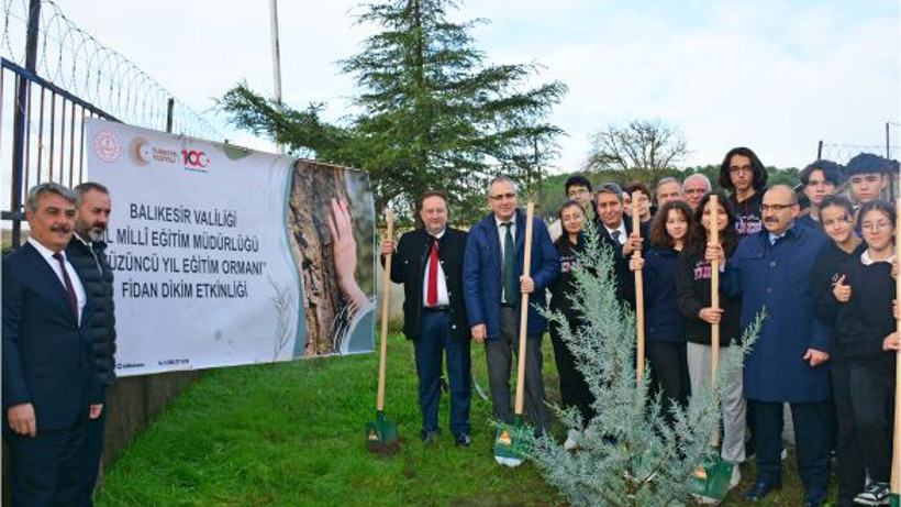 Yüzüncü Yıl Eğitim Ormanı'na Yeni Fidanlar