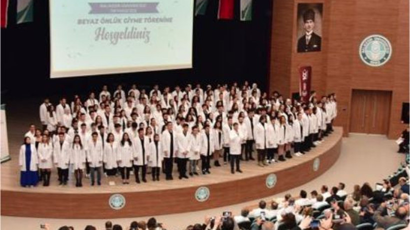 BAÜN'ün Hekimleri Beyaz Önlüklerini Giydi