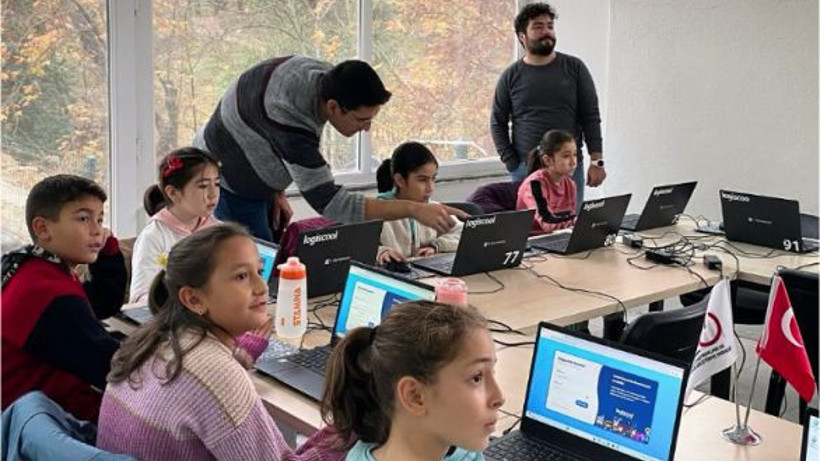 Balıkesir'de Geleceğin Programcıları Yetişiyor