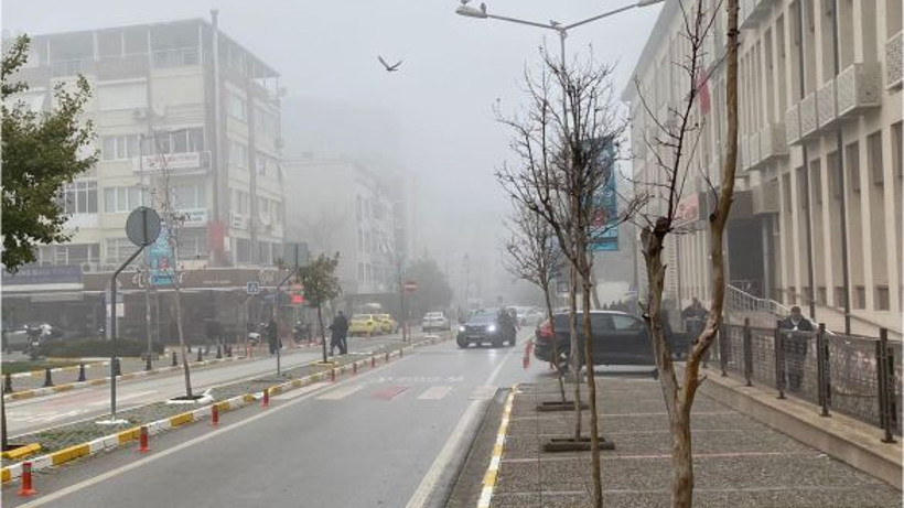 Balıkesir'de Yoğun Sis Etkili Oldu
