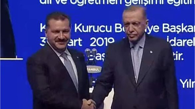 Başkan Yılmaz Vekillerle Sahneye Çıktı