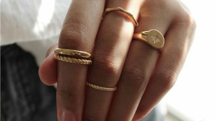 Balıkesir'de Kombinler Aksesuarla Tamamlanıyor!