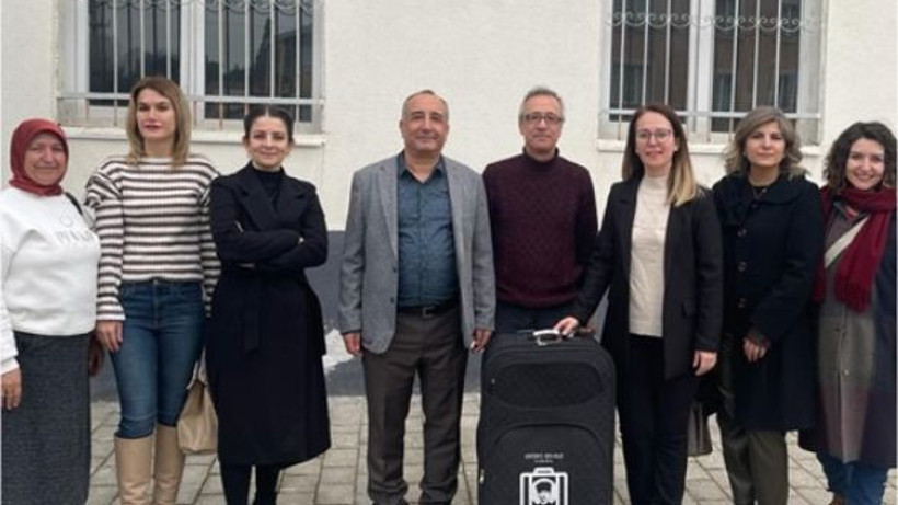 Atatürk'e Vefa Valizi Balıkesir'de