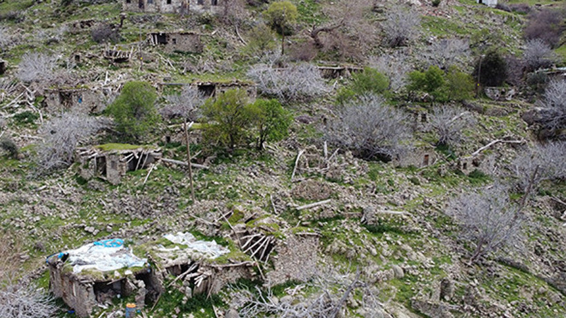 Burhaniye'nin Çallı Kırsal Mahallesi'nde 17 Seçmen Sandık Başına Gidiyor
