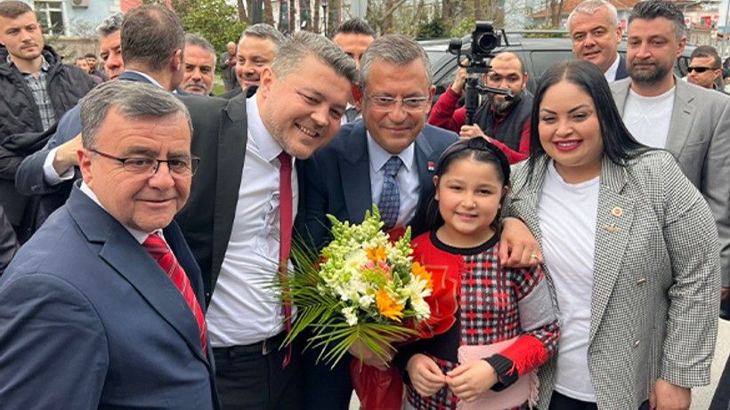 CHP Genel Başkanı Özgür Özel, Bigadiç'te Halka Seslendi