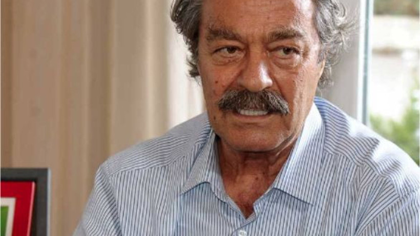 Ünlü Sanatçı Kadir İnanır Hastaneye Kaldırıldı