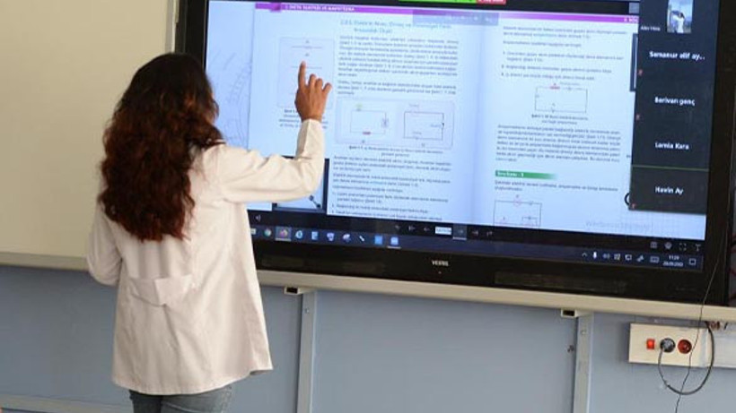 Bakan Tekin'den Öğretmen Atamasıyla İlgili Açıklama