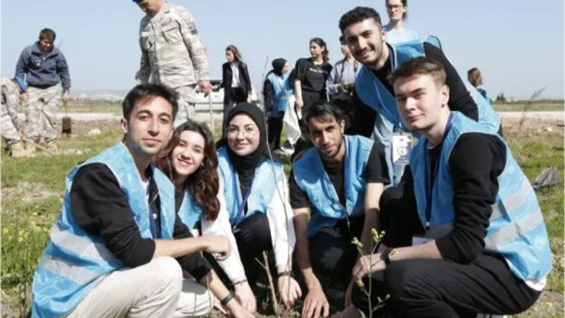 Bandırma'da Fidanlar Şehitlerimiz İçin Filizlendi