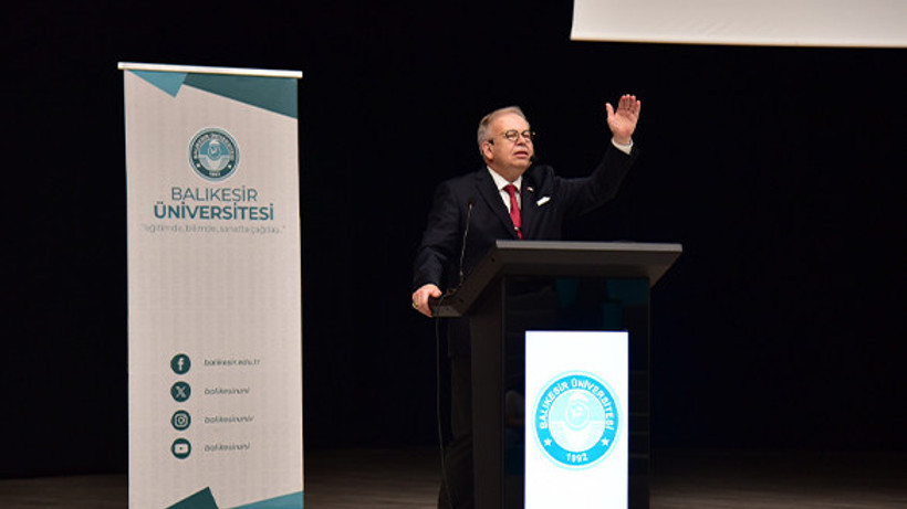 Doç. Dr. Cihat Yaycı Balıkesir Üniversitesi’nde “Mavi Vatan”ı Anlattı