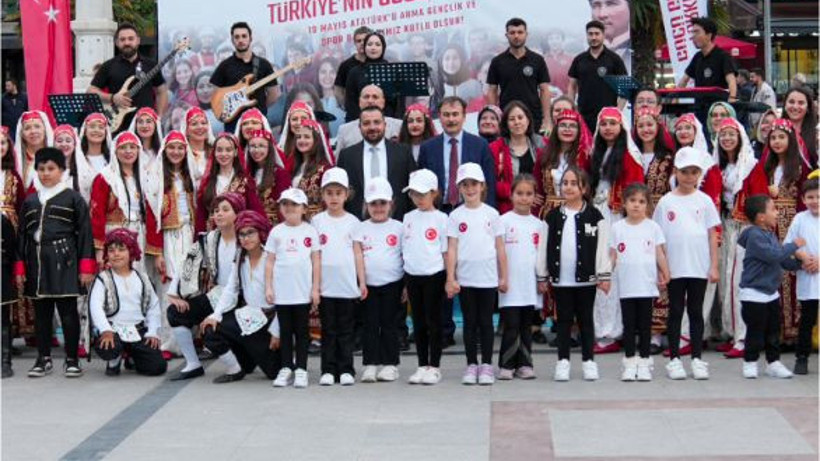 Bandırma Gençlik Konseri'nde Coşku Doruğa Çıktı!