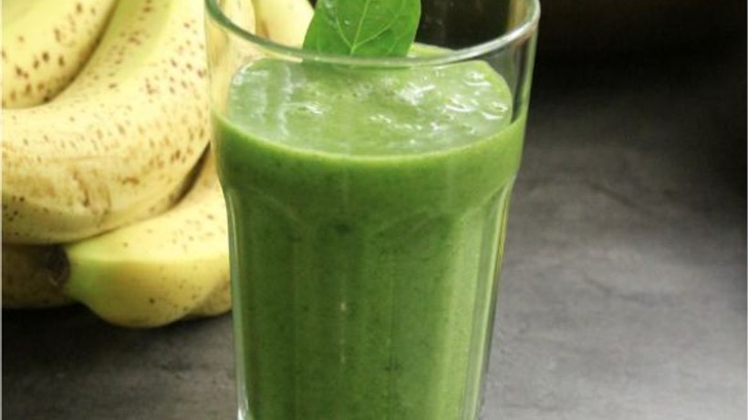 Üç Malzemeli Avokadolu Smoothie