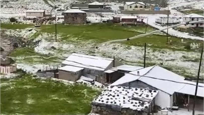 Ovit Yaylası'na Haziran ayında kar sürprizi