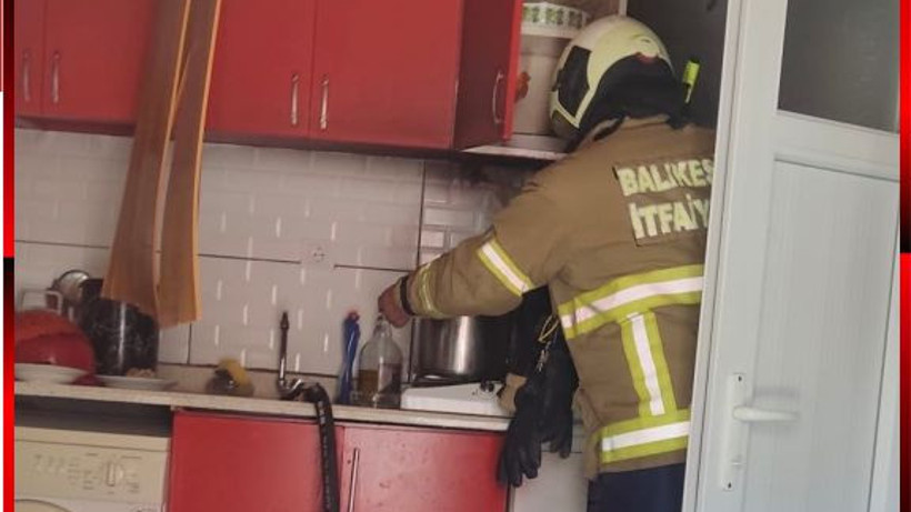 Erdek'te Atatürk Mahallesi No 17'de Yangın!