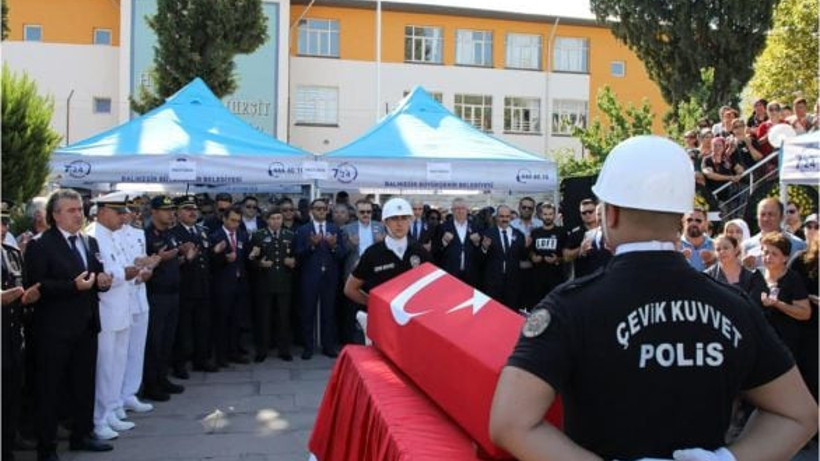 Edremit'te Komiser Yardımcısı Toprağa Verildi