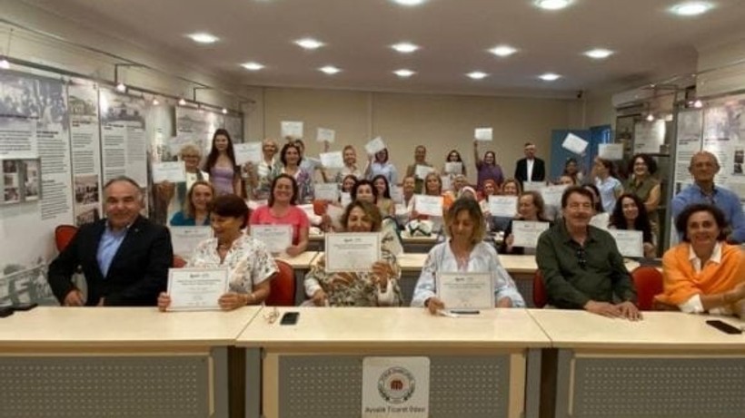 Ayvalık'ta Kadın Çiftçilere Sertifika Töreni