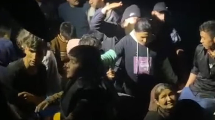 Ayvalık Açıklarında 14 Düzensiz Göçmen Yakalandı