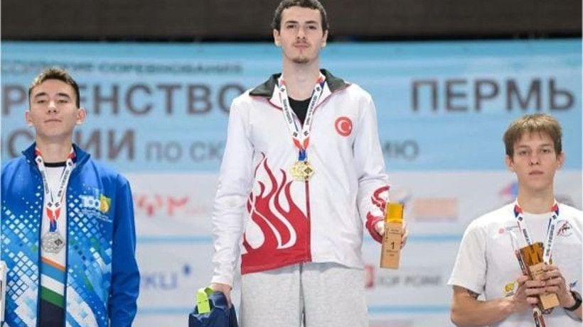 Balıkesirli Sporcu Rusya'dan Altın Madalyayla Döndü