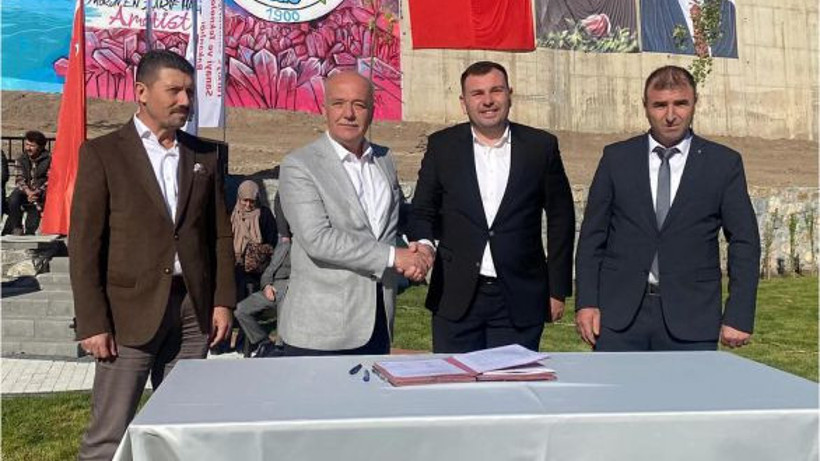 Dursunbey OSB’de Süt Tozu Fabrikası İçin İmzalar Atıldı