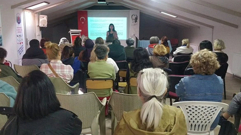 Ayvalık'ta Öğretmenlere Psikolojik Sağlamlık Semineri