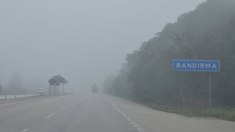 Bandırma’da Yoğun Sis Hayatı Felç Etti!
