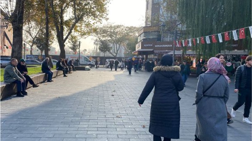 Balıkesir’in Caddelerinde Hafta İçi Hareket Durmuyor