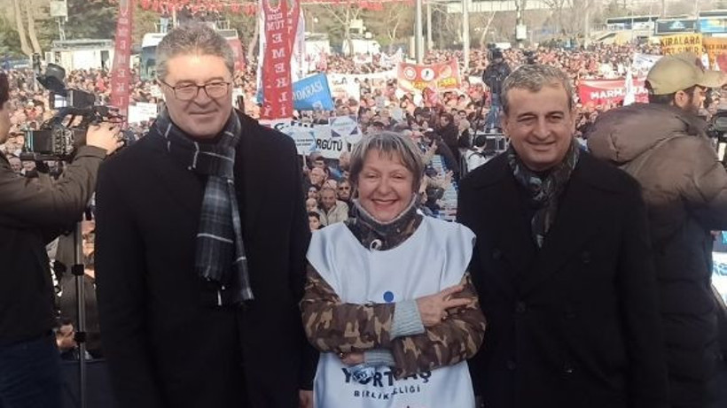 Milletvekili Aytekin Özgür Özel'i Yalnız Bırakmadı