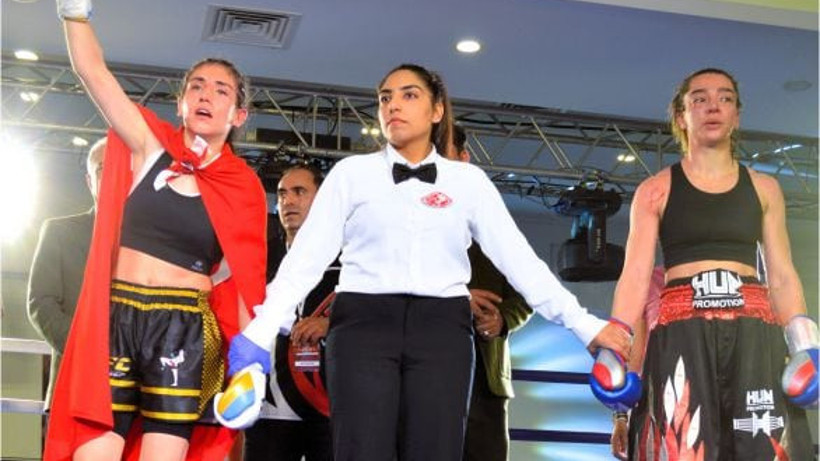 Zeynep Zengin İranlı Rakibini Geride Bıraktı