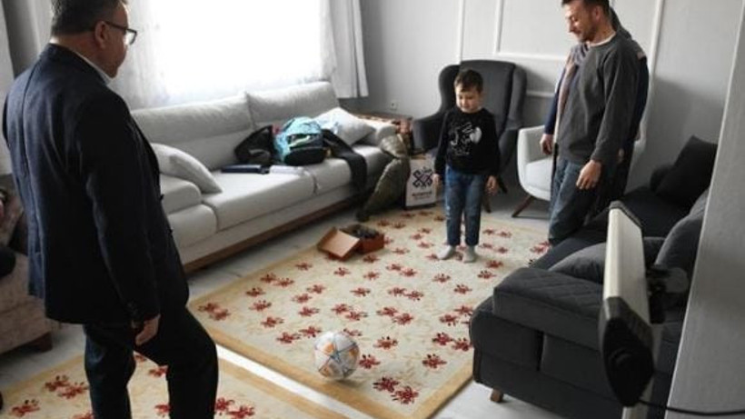 Başkan Şehirli’den Kazada Yaralanan Öğrencilere Yeni Yıl Hediyesi