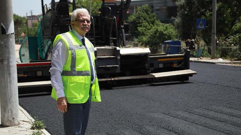 Burhaniye’nin Yolları Yenileniyor