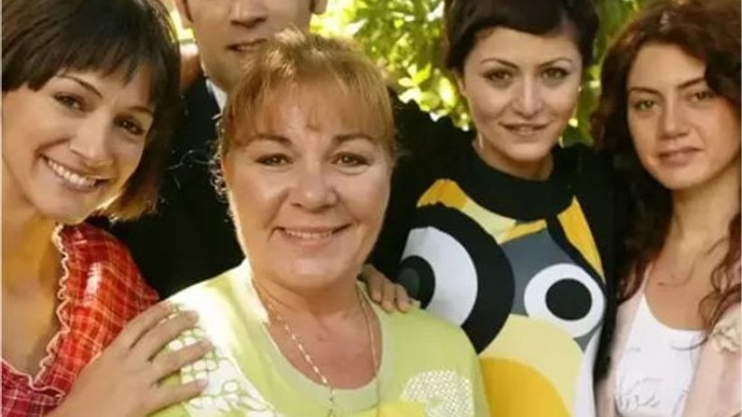 Yaprak Dökümü Dizisinin Unutulmaz İsmi Yaşamını Yitirdi