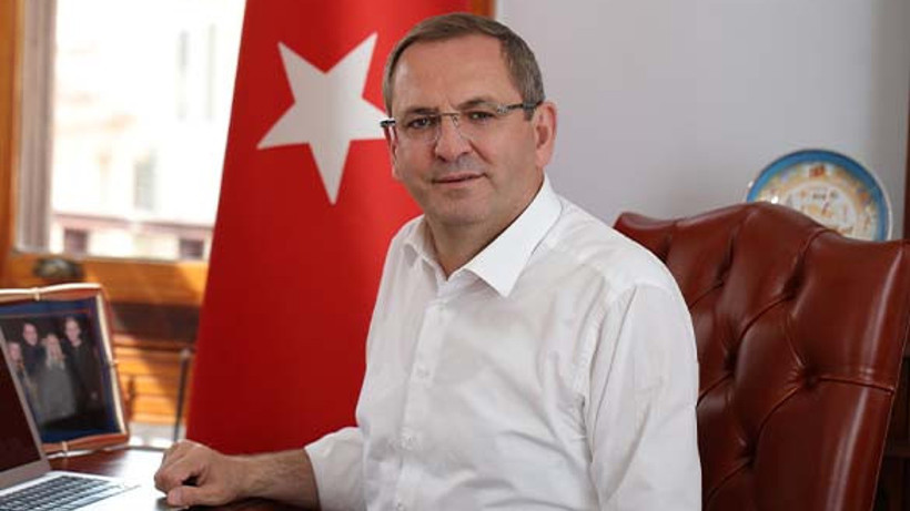 Ayvalık Eğitime Destek Derneği'nden 140 Öğrenciye Burs Desteği