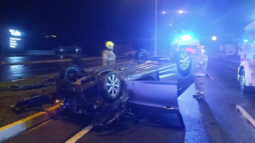 Edremit'te Otomobil Ters Döndü, 1 Yaralı