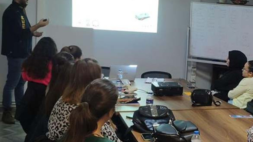 Susurluk’ta 150 Vatandaşa Siber Güvenlik Semineri