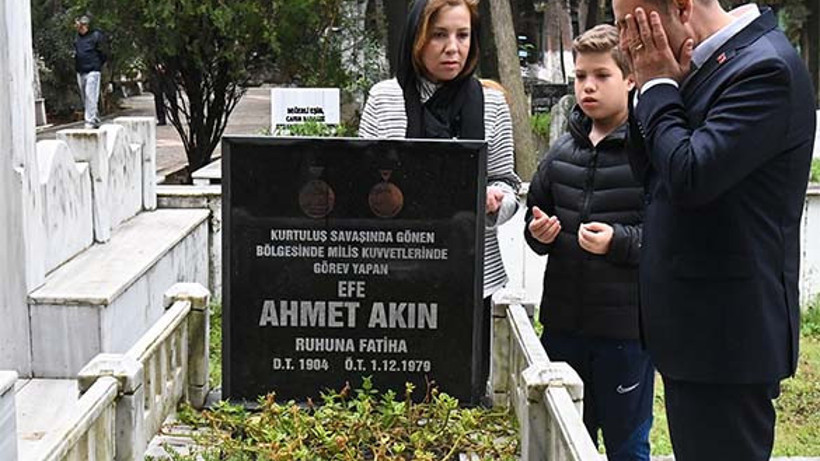 Başkan Ahmet Akın, Bayrama Gönen’de Başladı