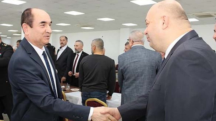 Gönen’de Bayramlaşma Coşkusu: Kaymakam Altıntaş Halkla Buluştu