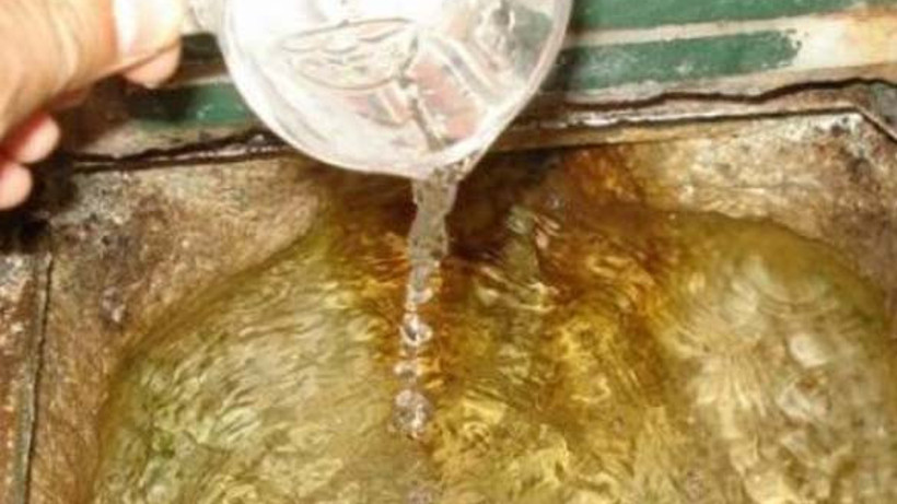 Zemzem Suyunun Mucizesi: Neden Bozulmaz ve Önemi Nedir?