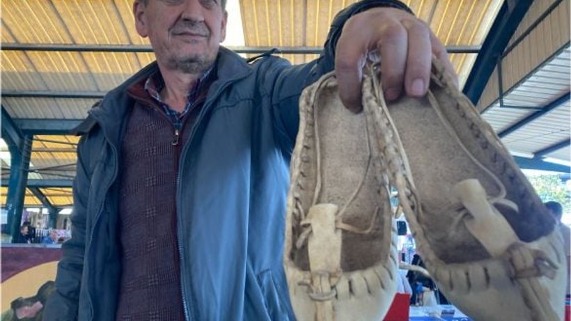 Balıkesir Bit Pazarı'nda Çarık Fiyatları Bin Liraya Ulaştı