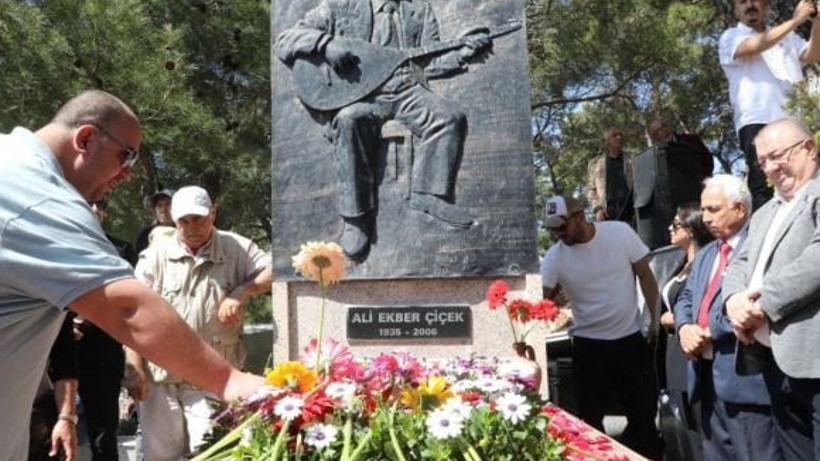 Edremitli Halk Ozanı 19. Yılında Anıldı