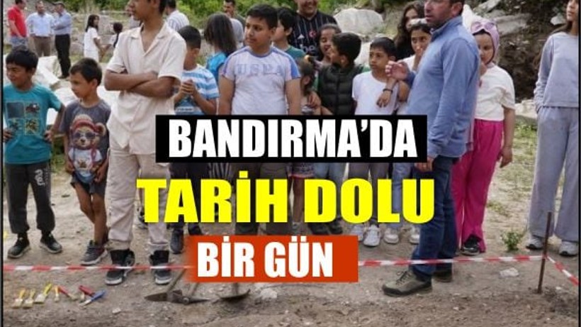 Küçük Ellerle Büyük Tarih