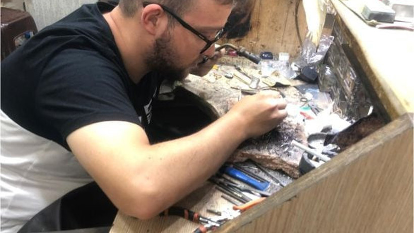 Kadın Yüzüğünü Tanımadı!