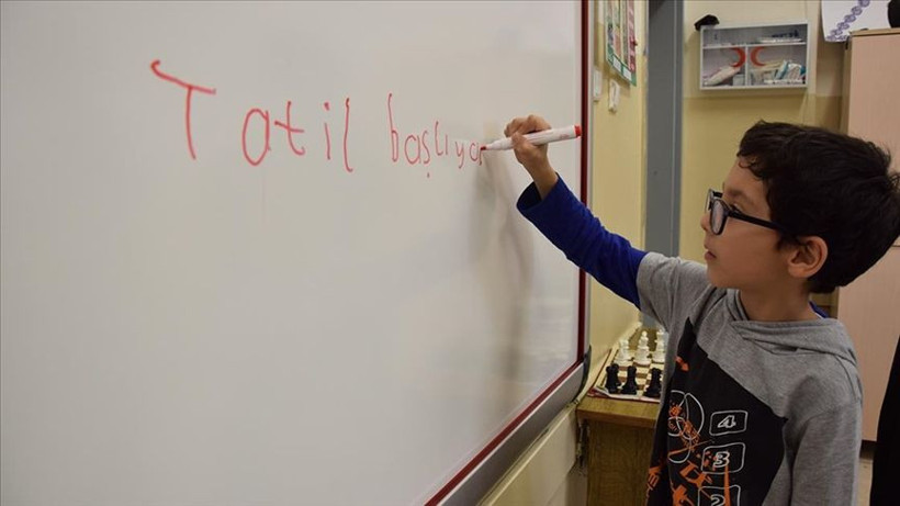 Okullar Bugün Tatil Oldu, Peki Ara Tatil Ne Zaman? - Resim: 3