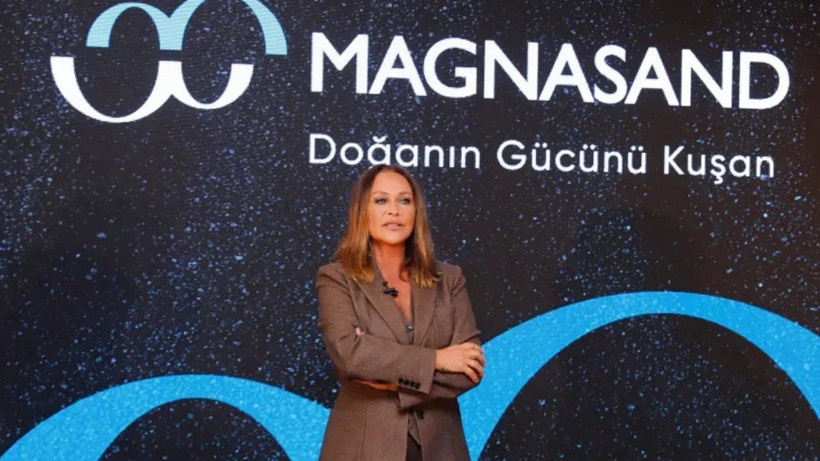 Hülya Avşar: "Dünyada Bir İlki Yapıyorum" - Resim: 2