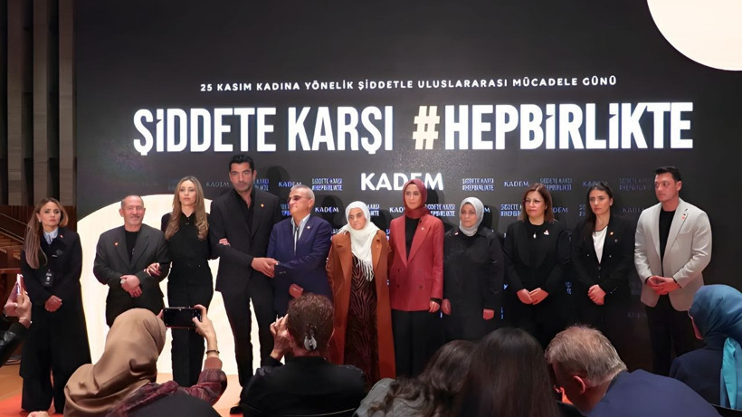 Kenan İmirzalıoğlu'nun Duygusal Anları: Sinem Kobal Desteği - Resim: 7