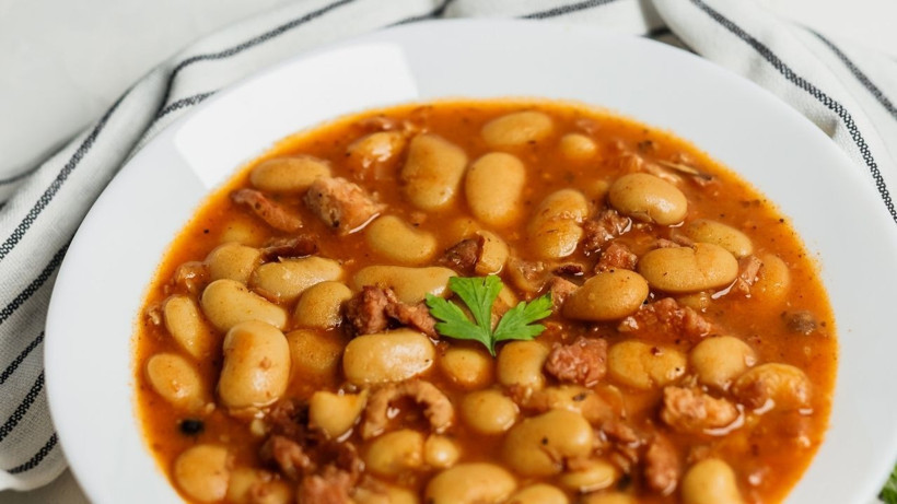 Balıkesir Usulü Ayşe Kadın Fasulyesi - Resim: 1